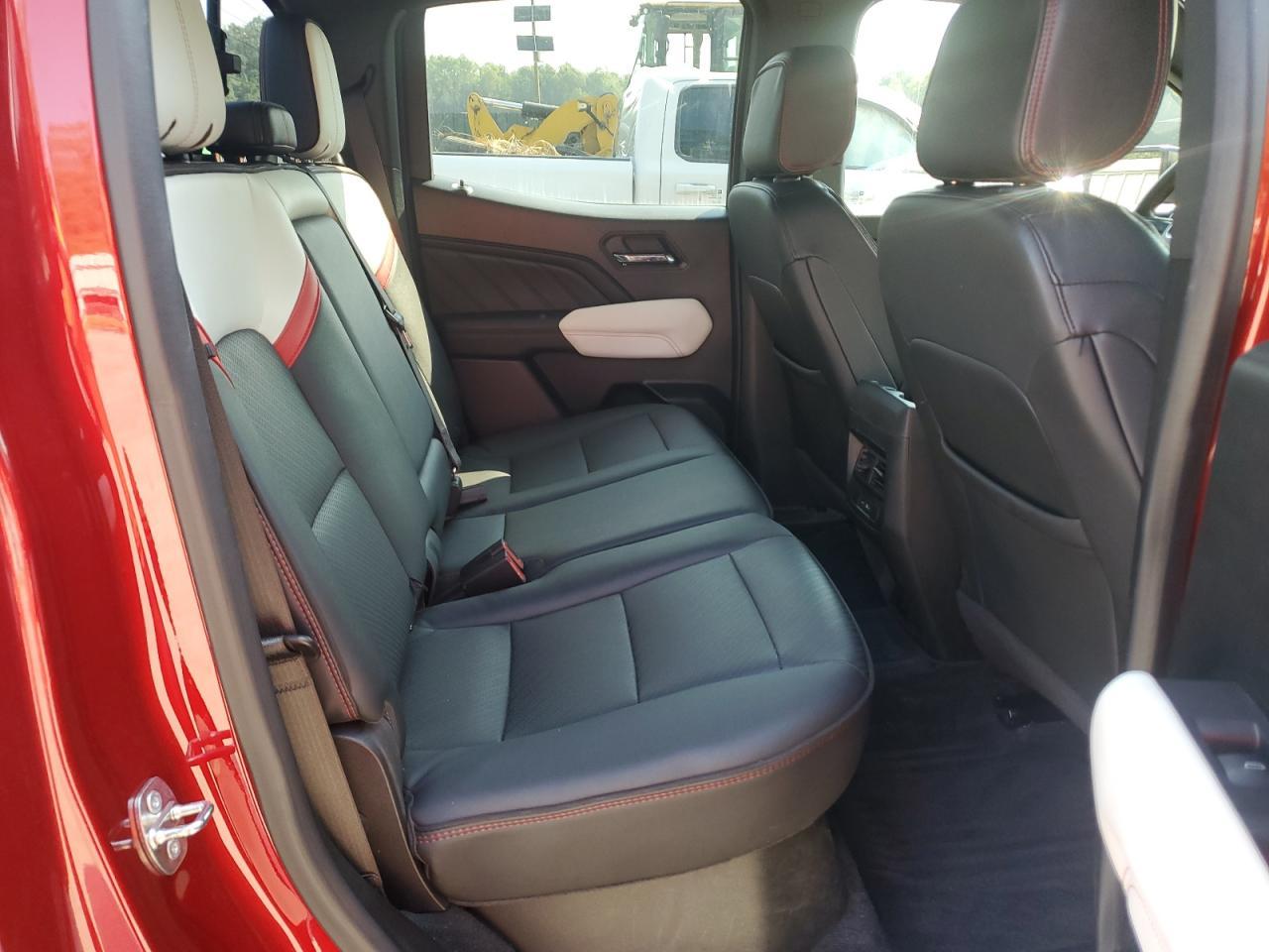 2023 GMC CANYON