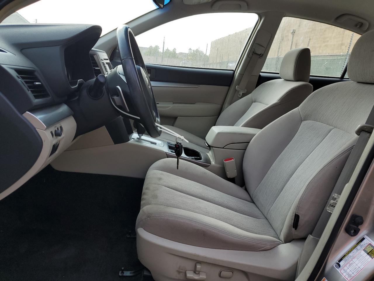2014 SUBARU Legacy