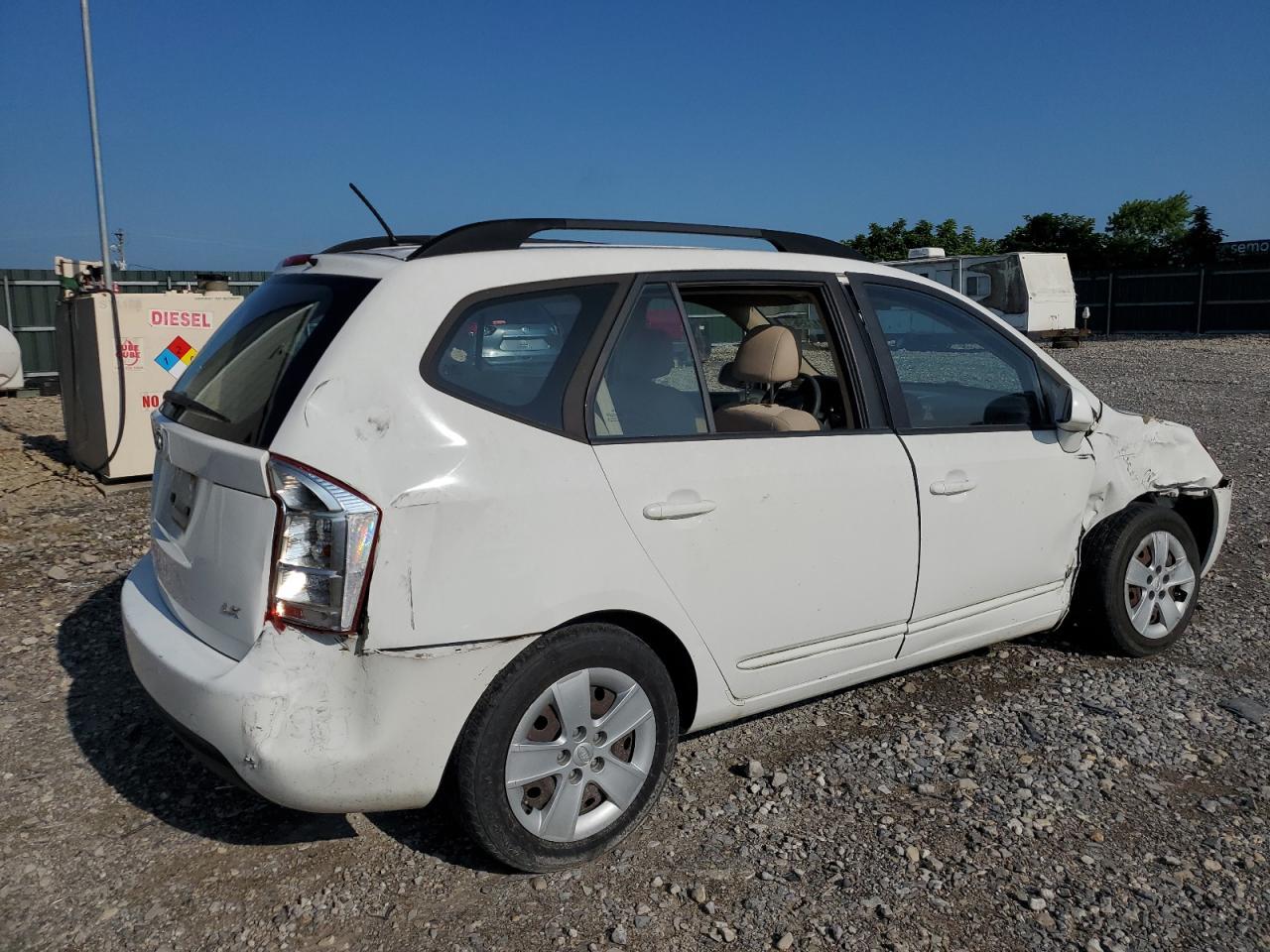2009 KIA RONDO