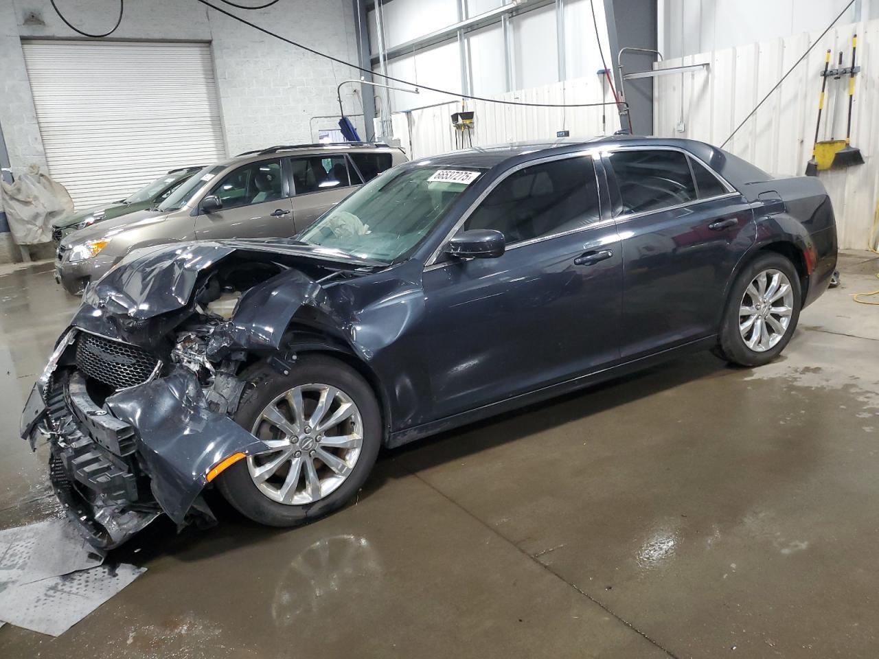 2017 CHRYSLER 300
