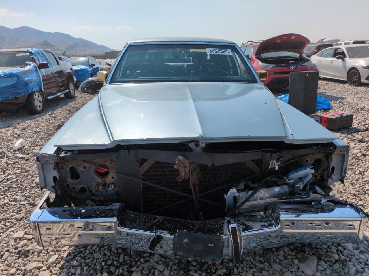 1992 CADILLAC Brougham