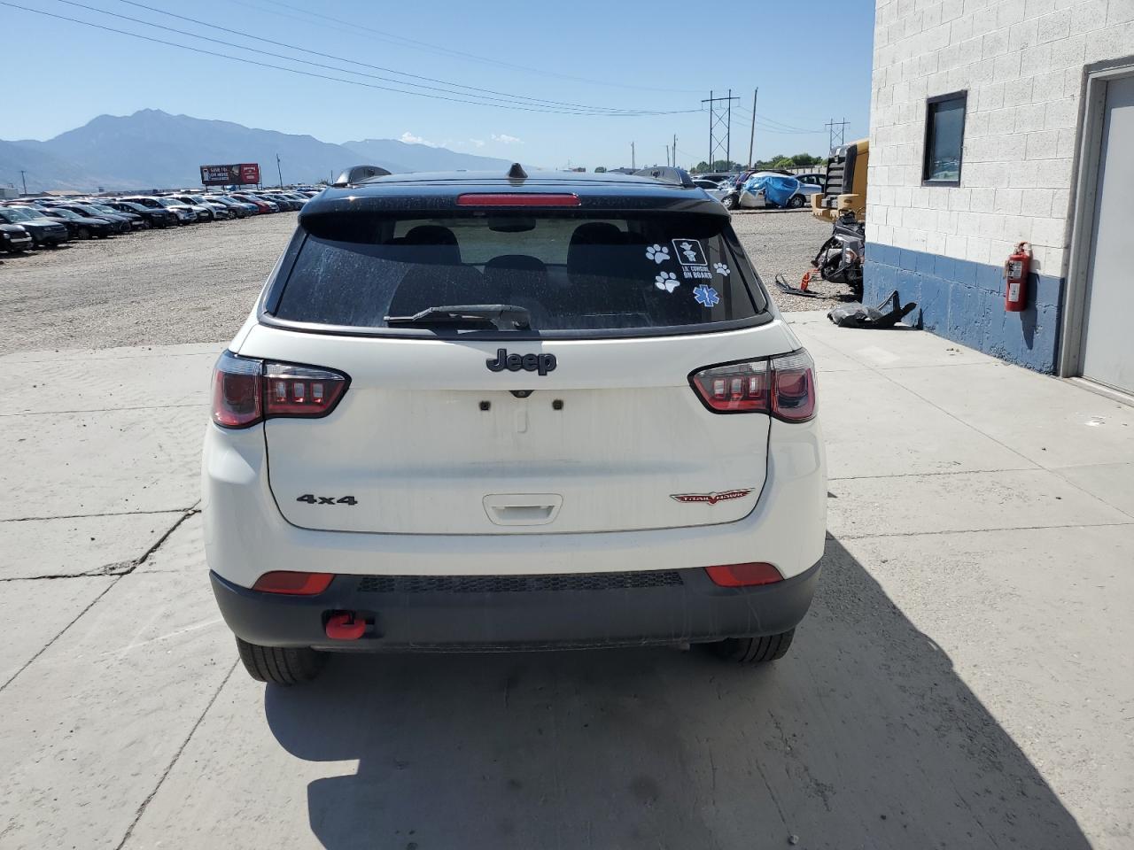 2020 JEEP Compass