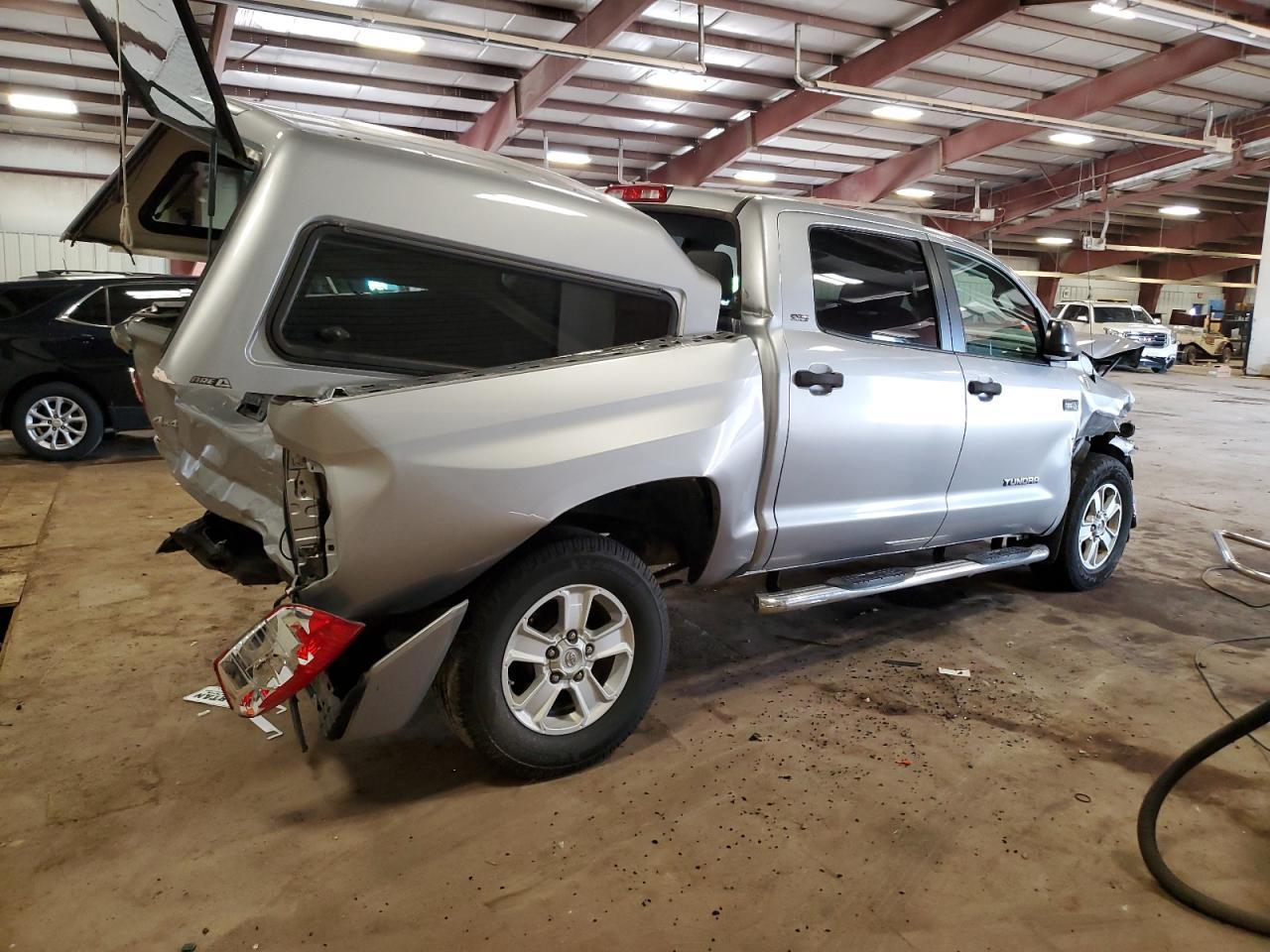 2016 TOYOTA TUNDRA