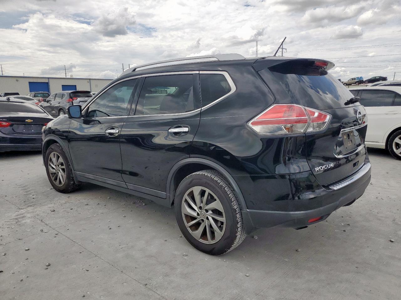 2015 NISSAN ROGUE
