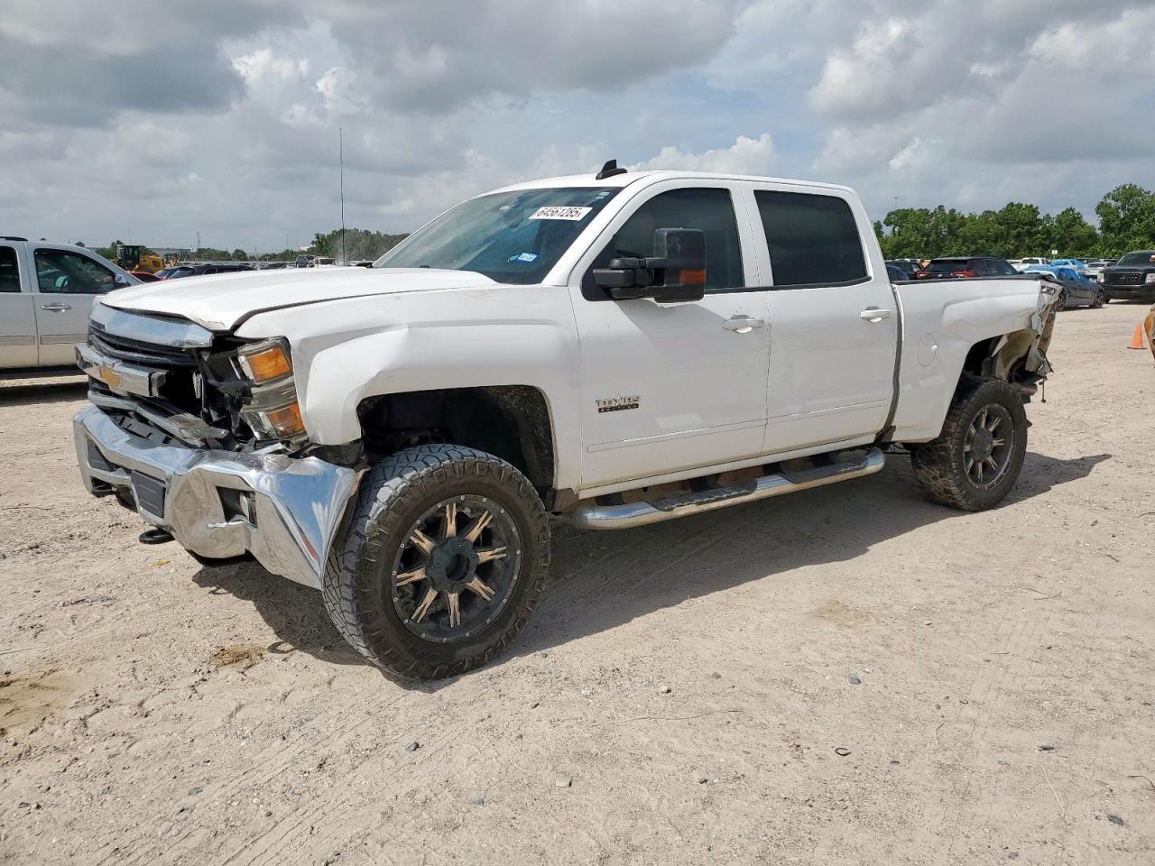 2017 CHEVROLET Silverado