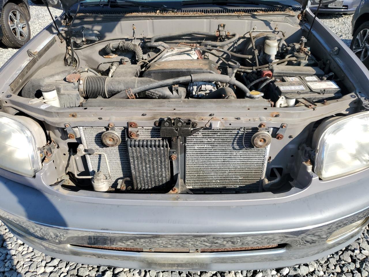 2000 TOYOTA TUNDRA