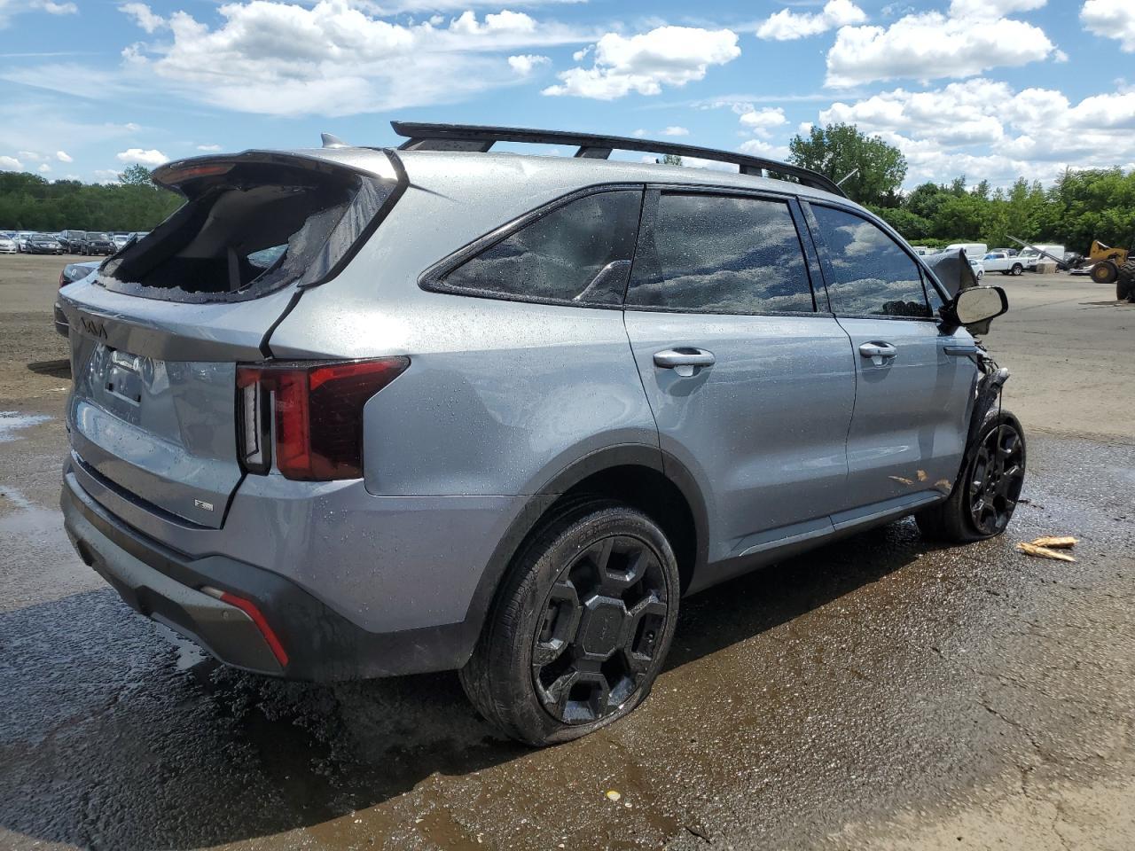 2025 KIA SORENTO