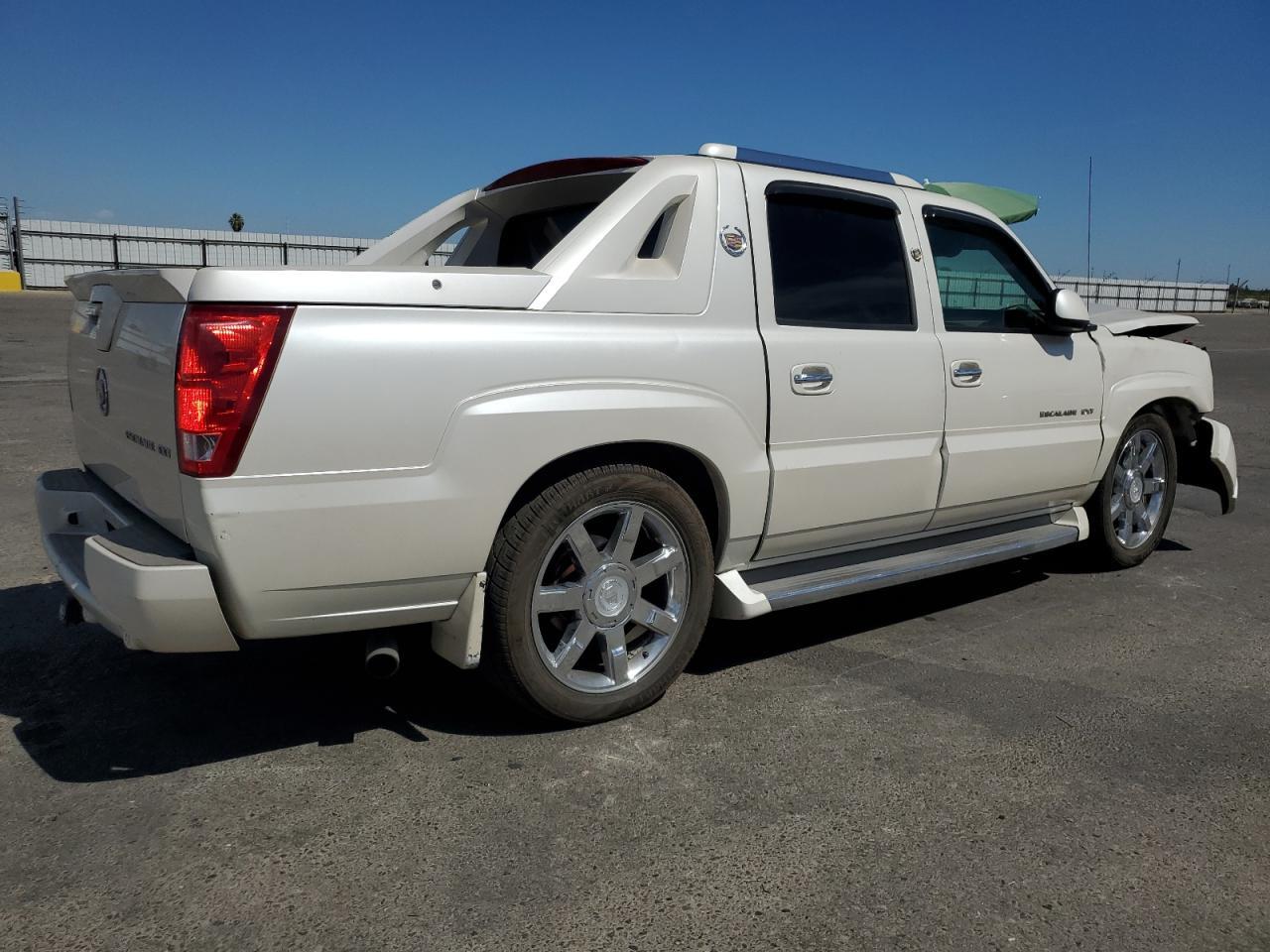2005 CADILLAC ESCALADE