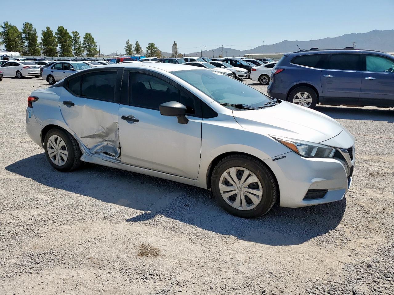 2020 NISSAN VERSA