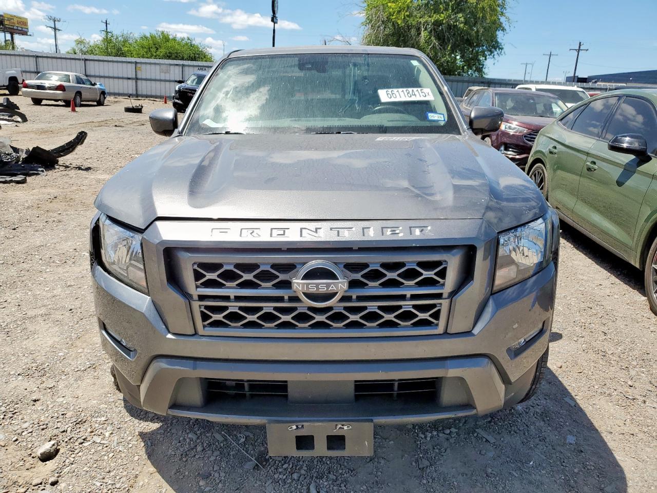 2022 NISSAN Frontier
