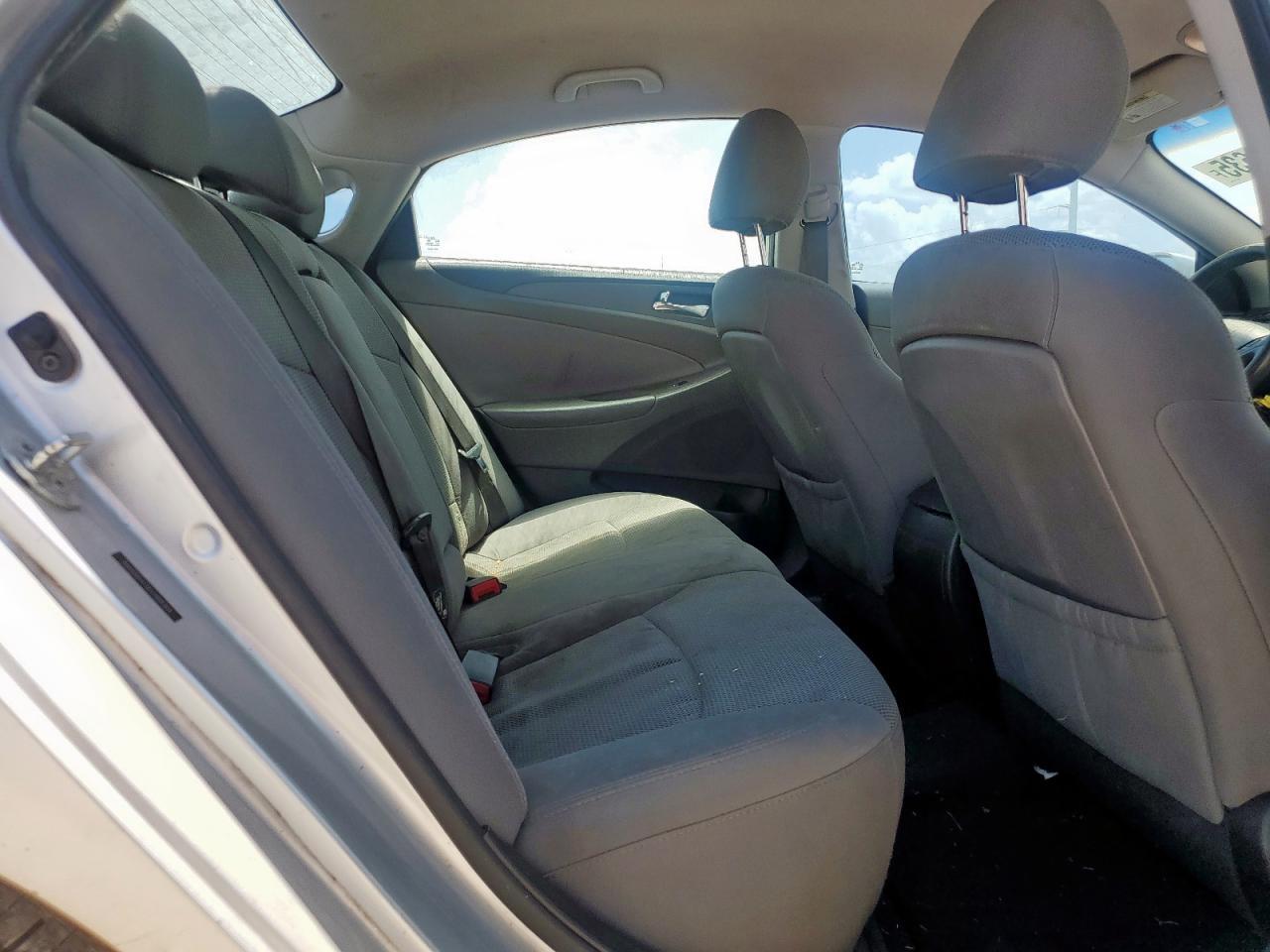2013 HYUNDAI SONATA