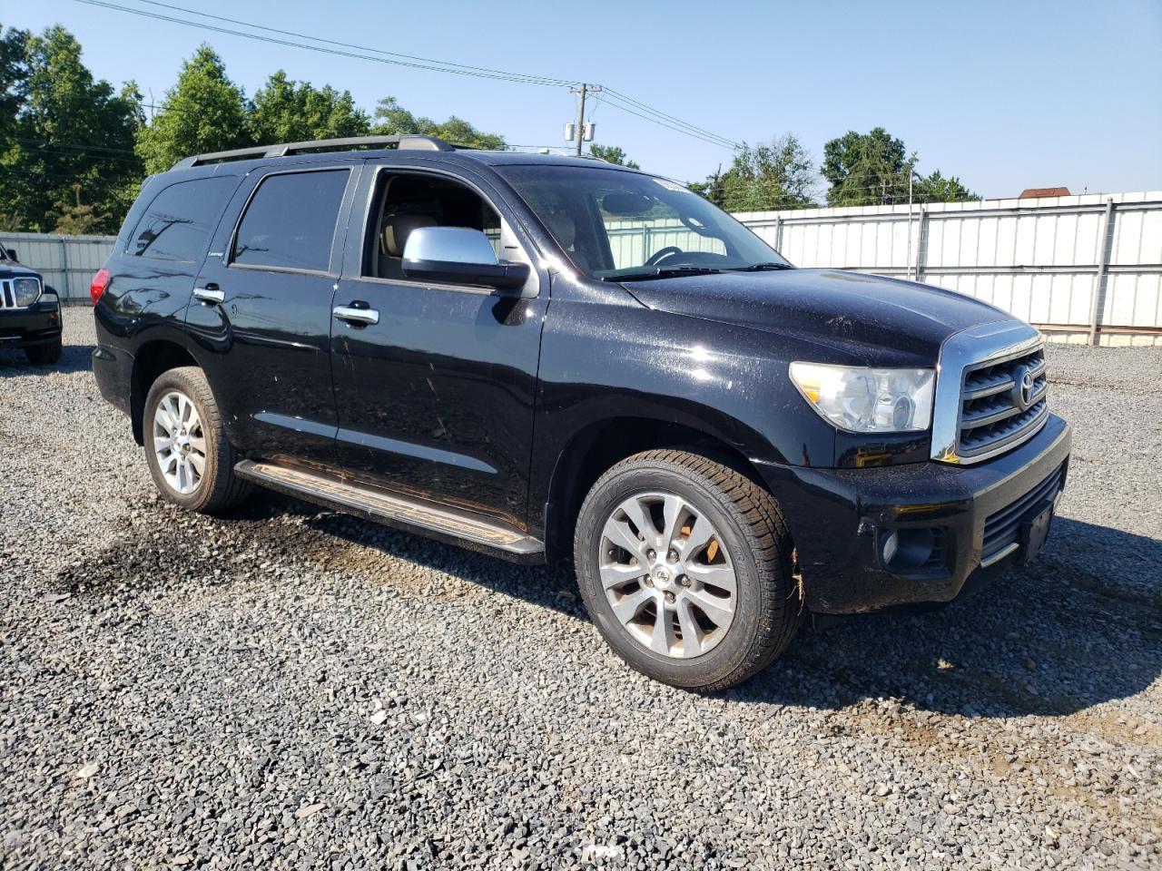 2014 TOYOTA Sequoia
