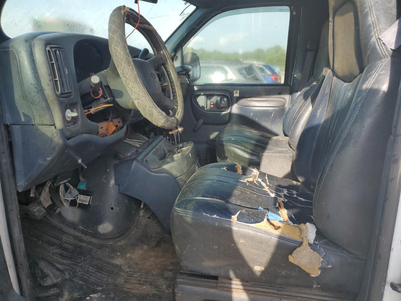 2000 CHEVROLET EXPRESS 2500