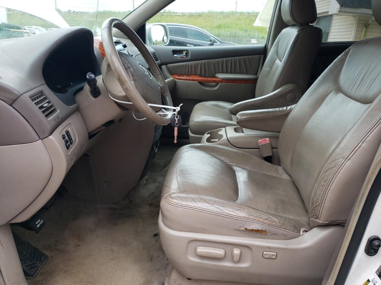 2008 TOYOTA SIENNA