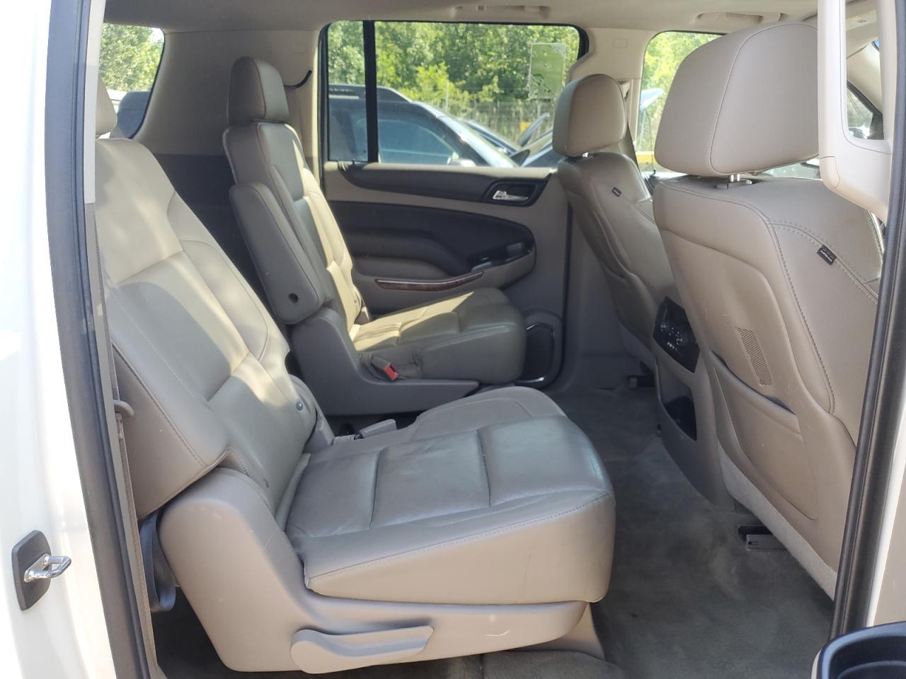 2015 CHEVROLET Suburban