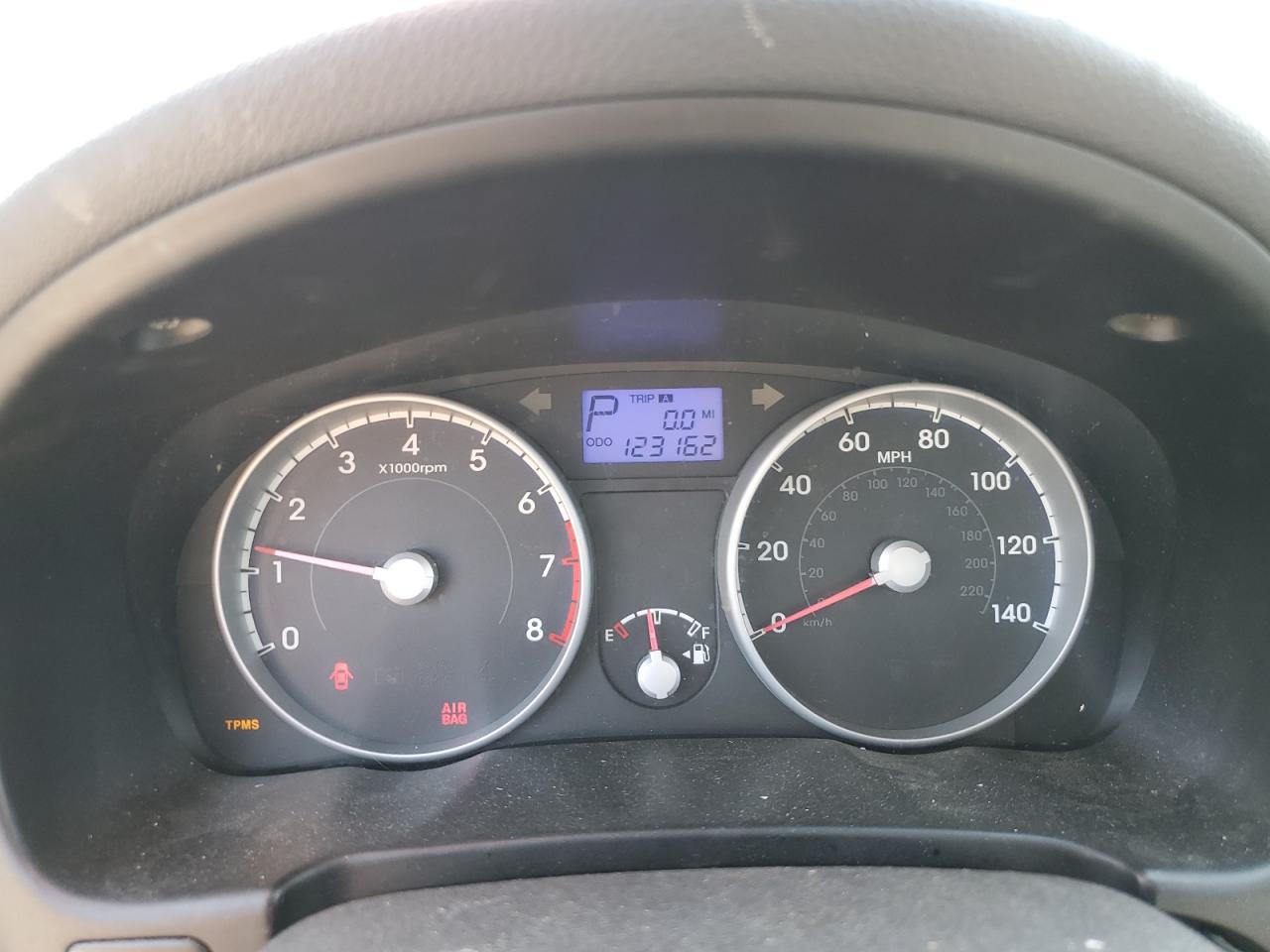 2010 HYUNDAI ACCENT
