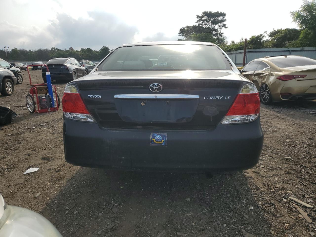 2005 TOYOTA CAMRY