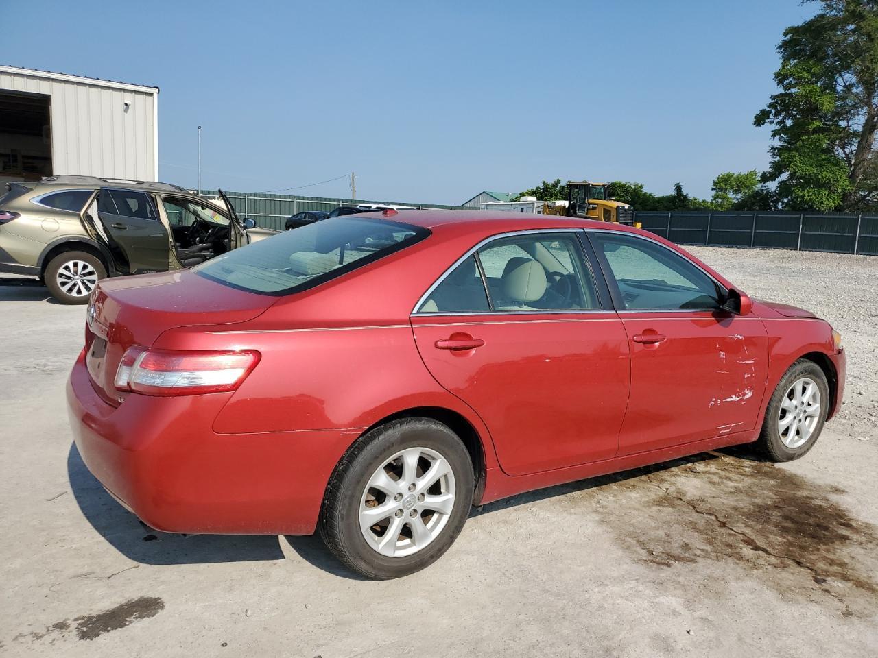 2011 TOYOTA CAMRY