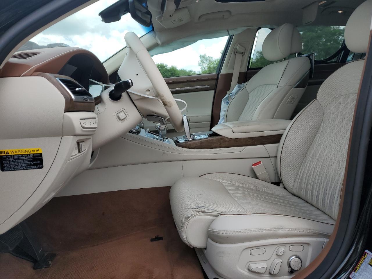 2021 GENESIS G90