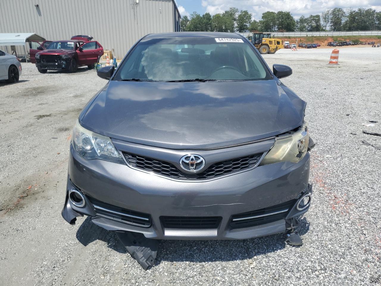 2013 TOYOTA CAMRY