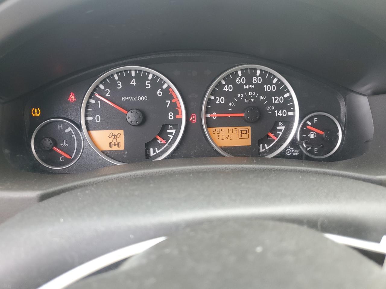 2011 NISSAN PATHFINDER