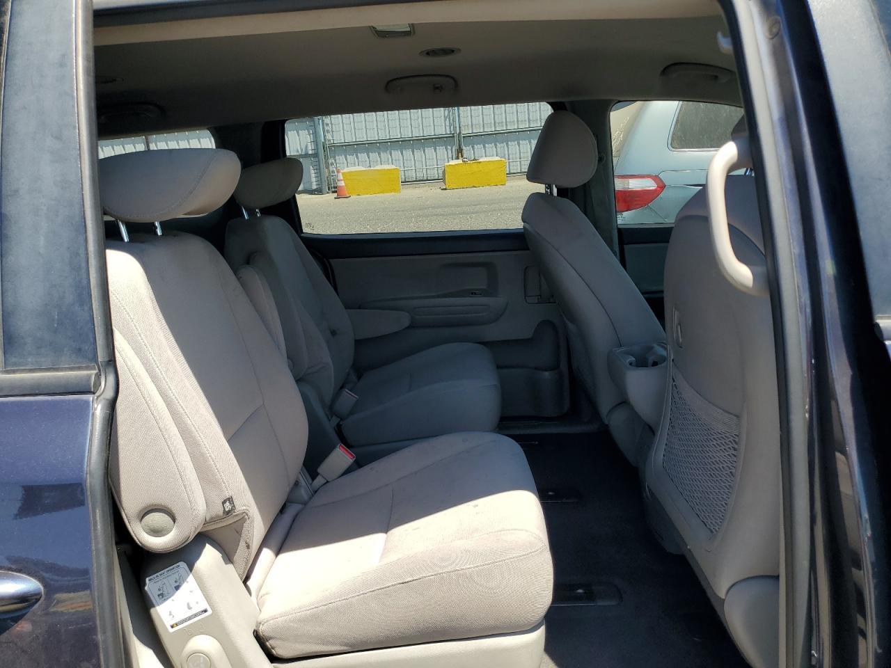 2015 KIA SEDONA