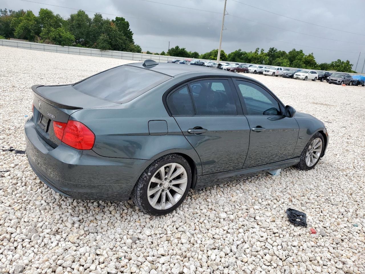 2011 BMW 3 SERIES