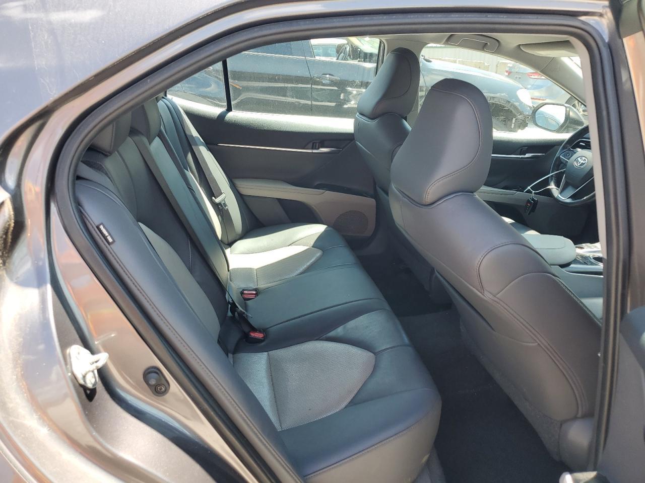 2020 TOYOTA CAMRY