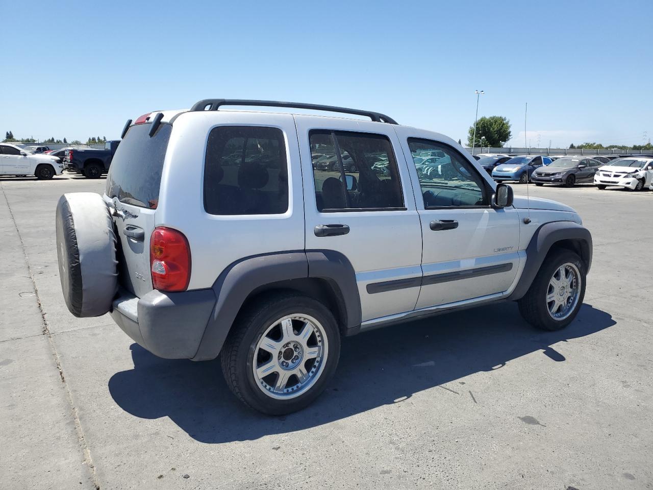 2004 JEEP Liberty