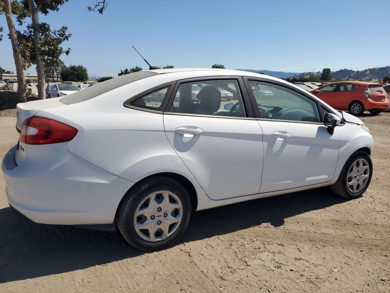 2013 FORD Fiesta