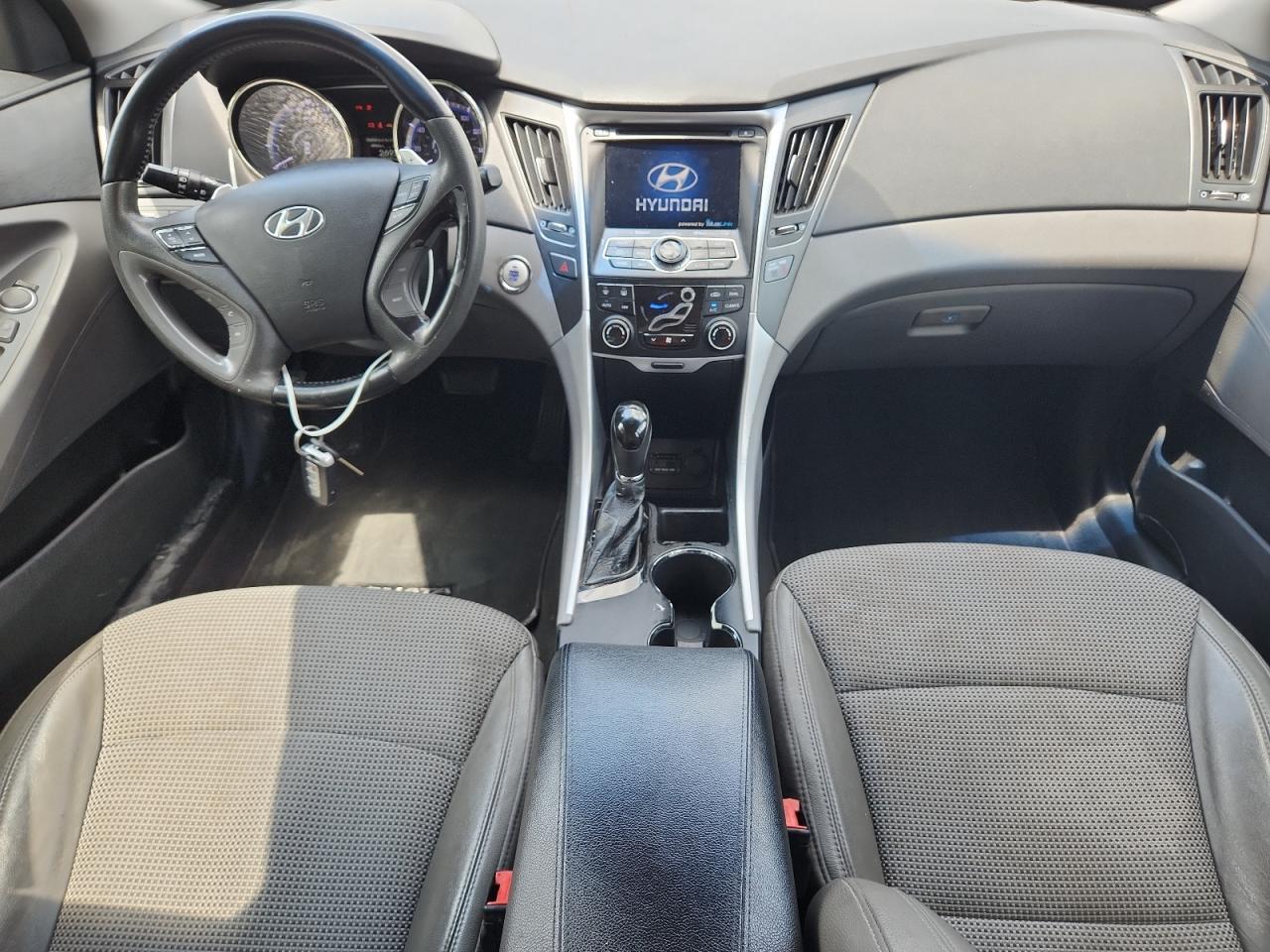 2012 HYUNDAI SONATA