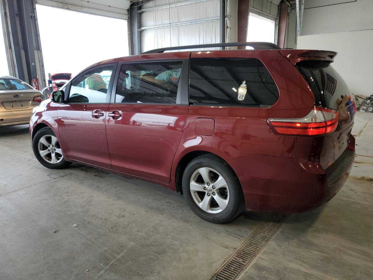 2015 TOYOTA SIENNA
