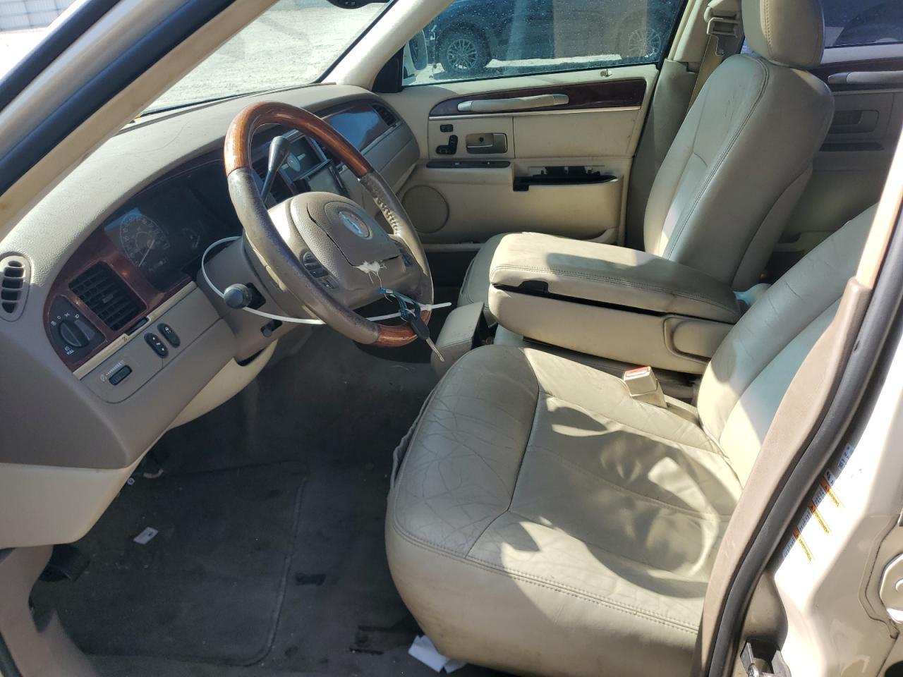 2003 LINCOLN Town Car