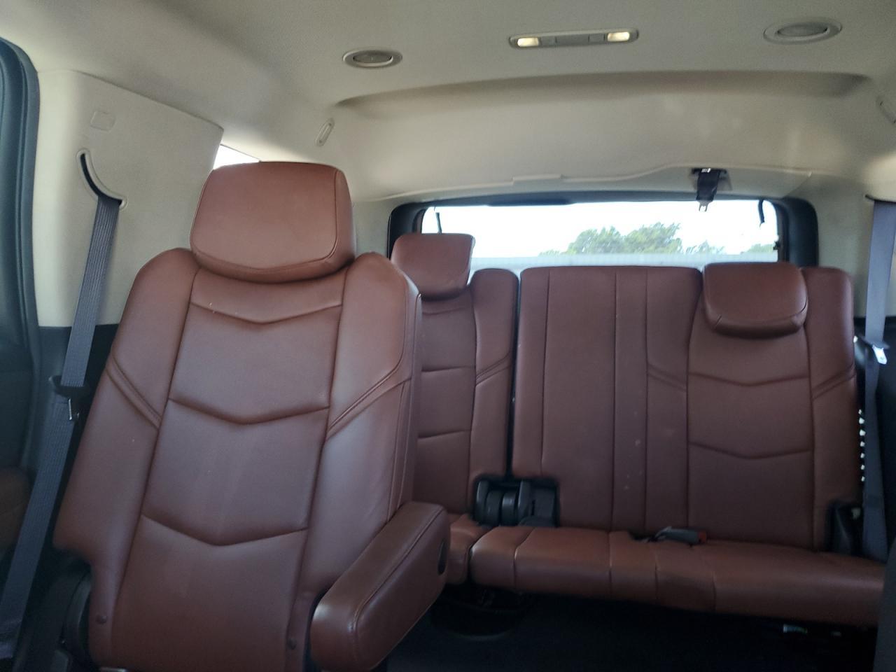 2016 CADILLAC ESCALADE
