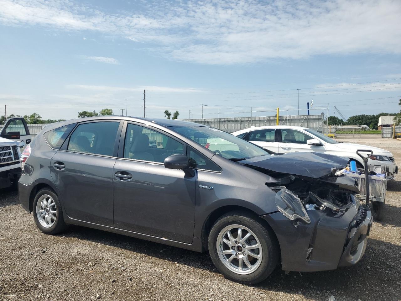 2015 TOYOTA PRIUS V