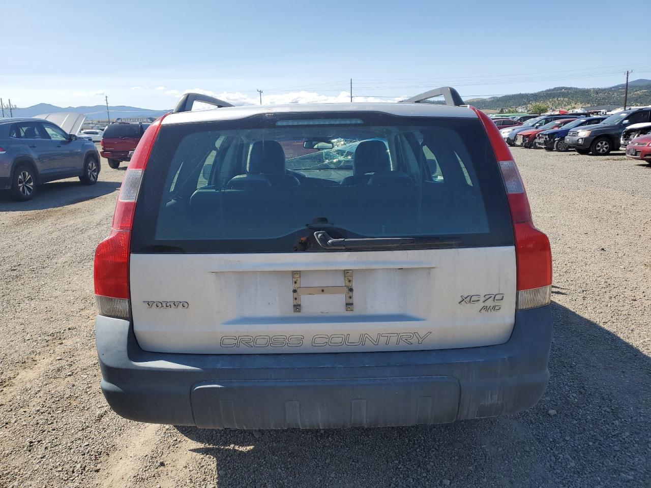 2004 VOLVO XC70