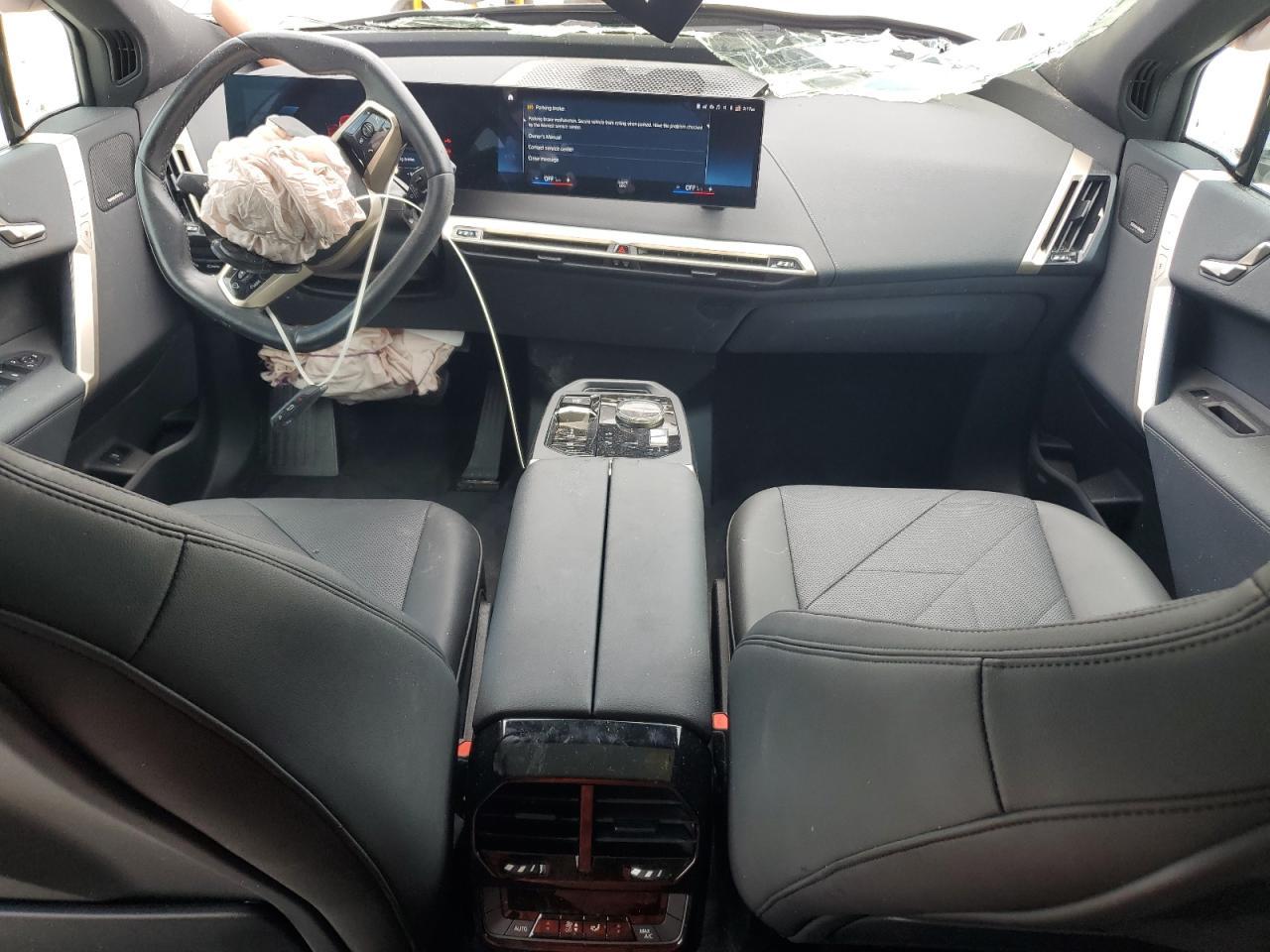 2023 BMW iX