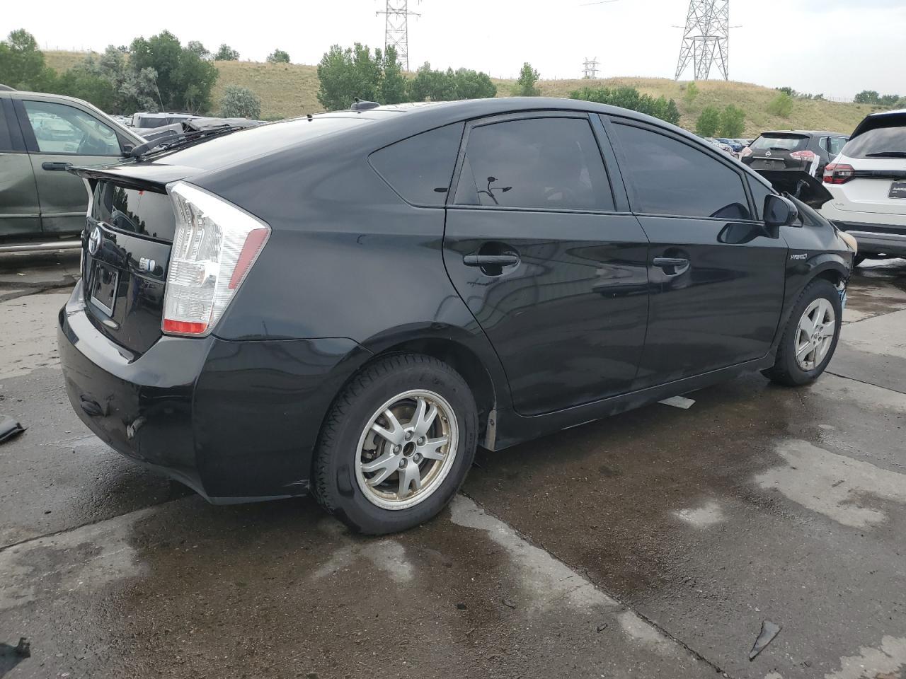 2011 TOYOTA PRIUS