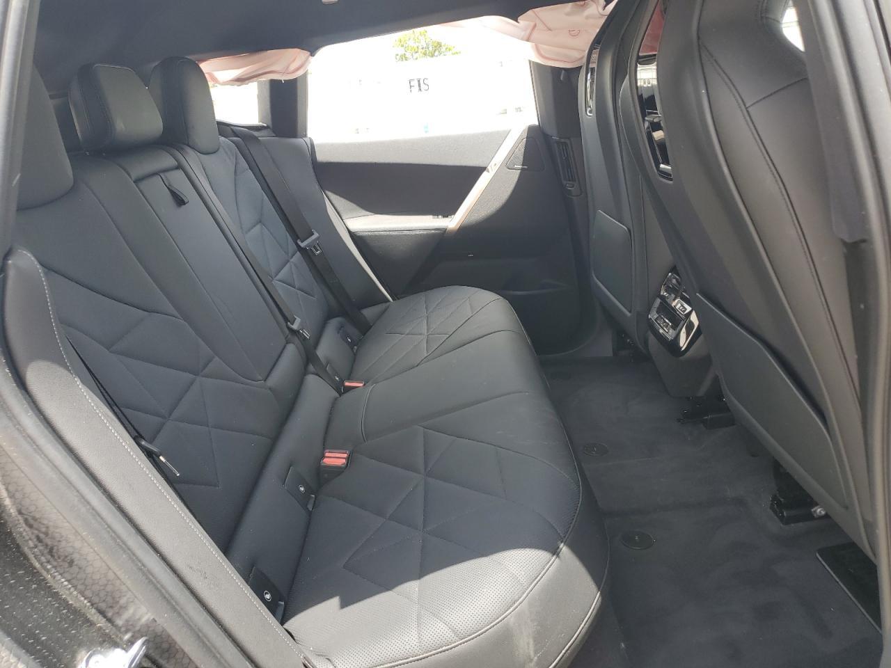 2023 BMW iX