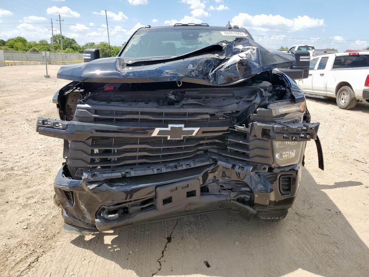2024 CHEVROLET Silverado