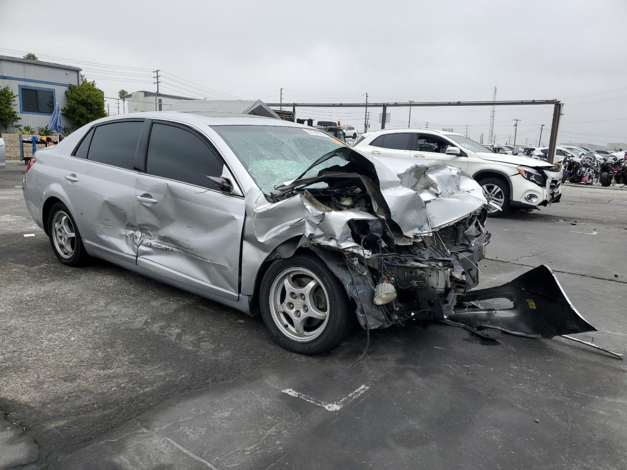 2006 TOYOTA Avalon