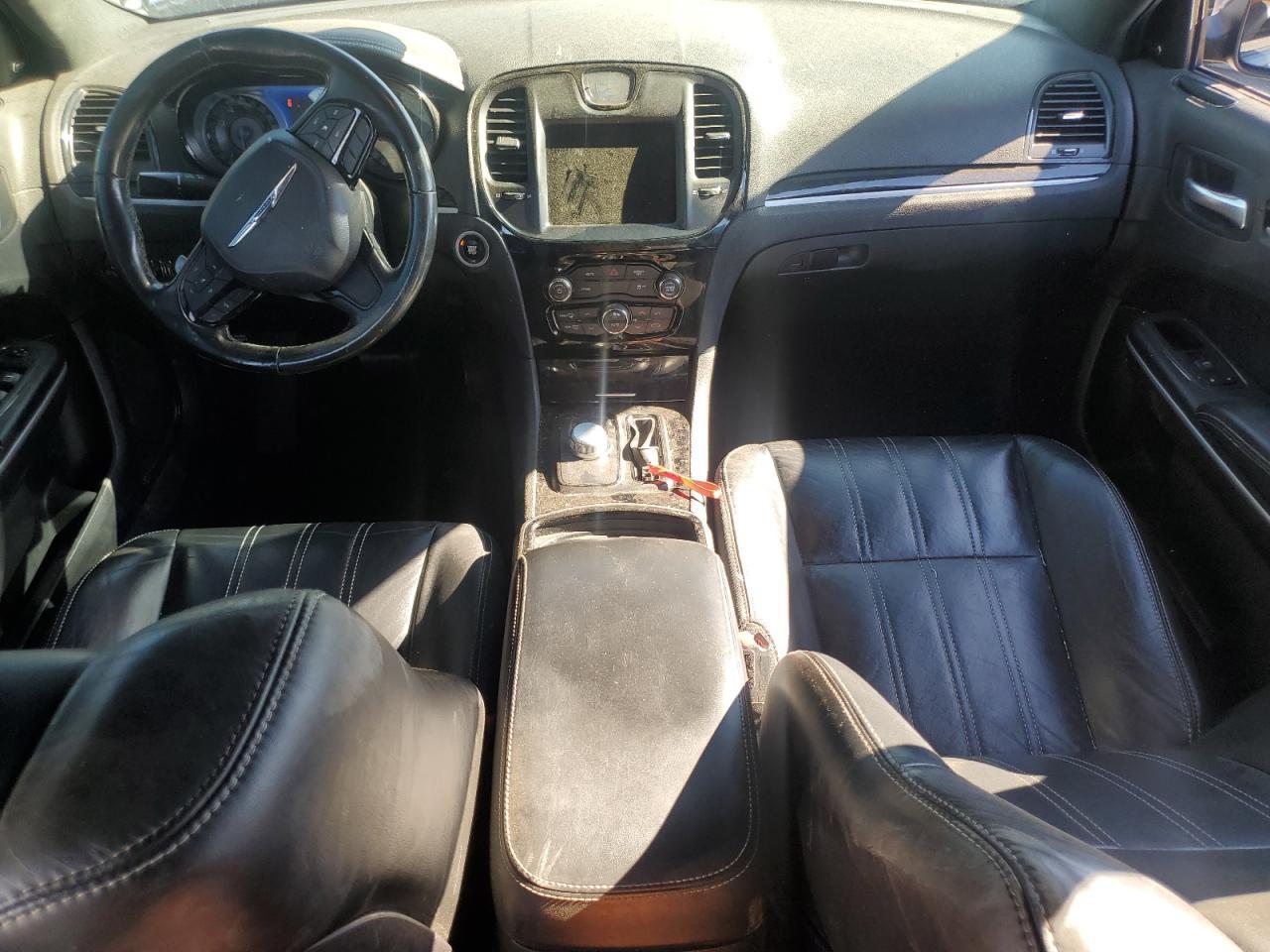 2019 CHRYSLER 300