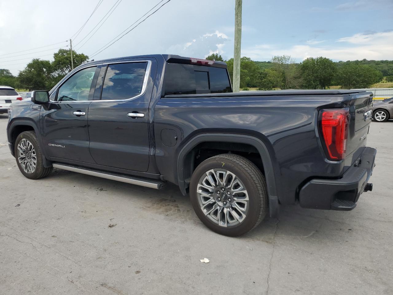 2024 GMC Sierra