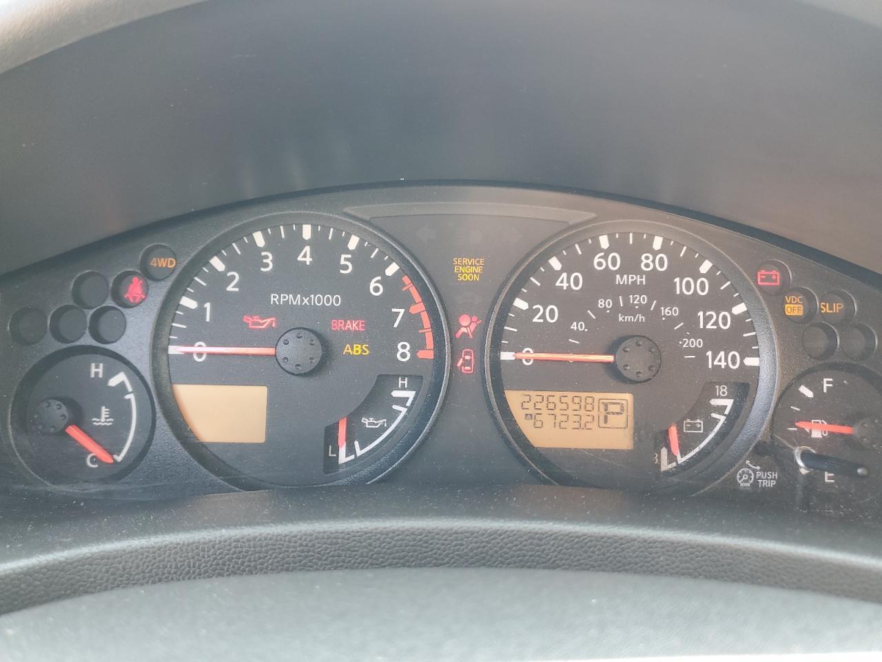 2011 NISSAN Frontier