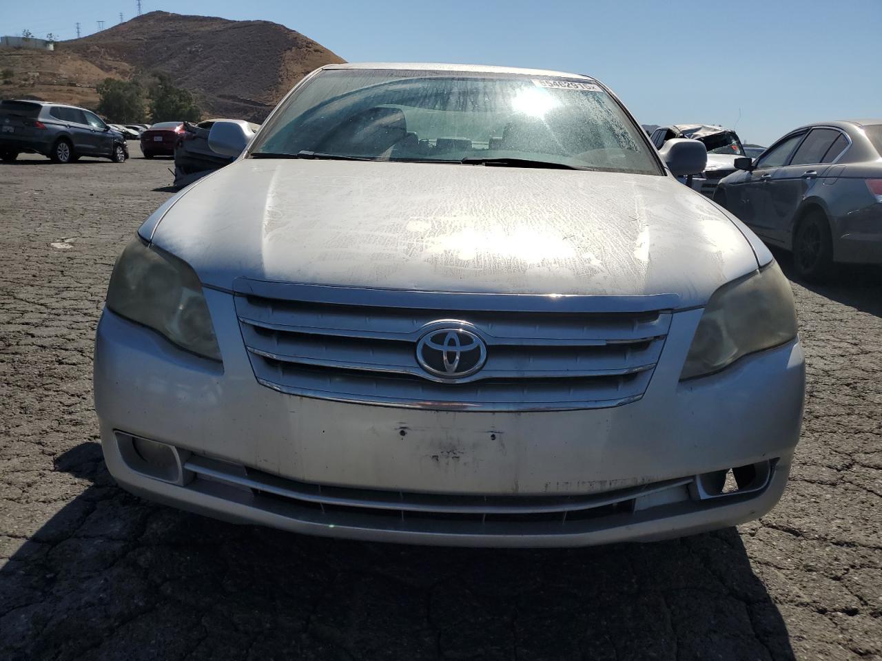 2006 TOYOTA Avalon