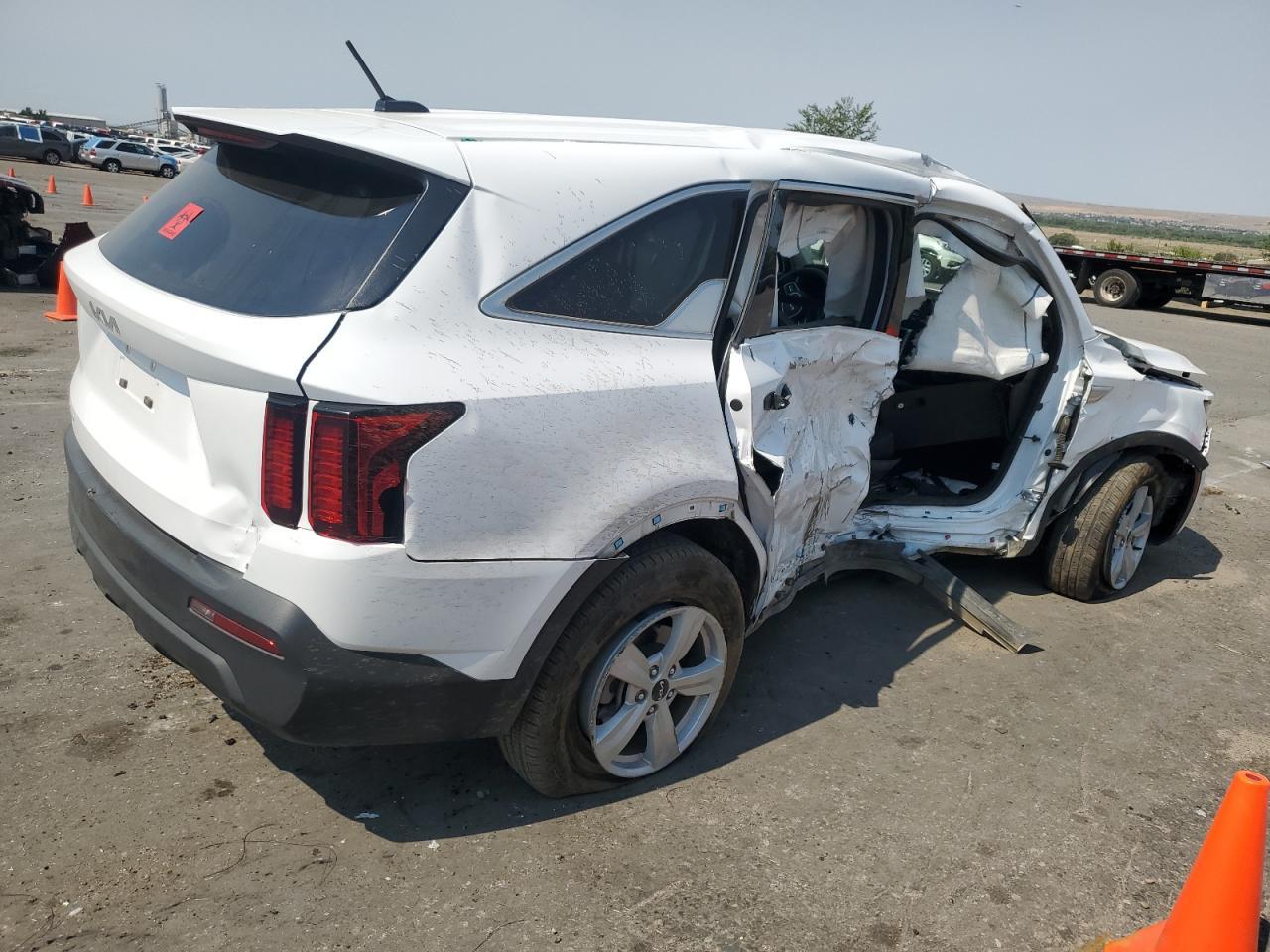 2023 KIA SORENTO