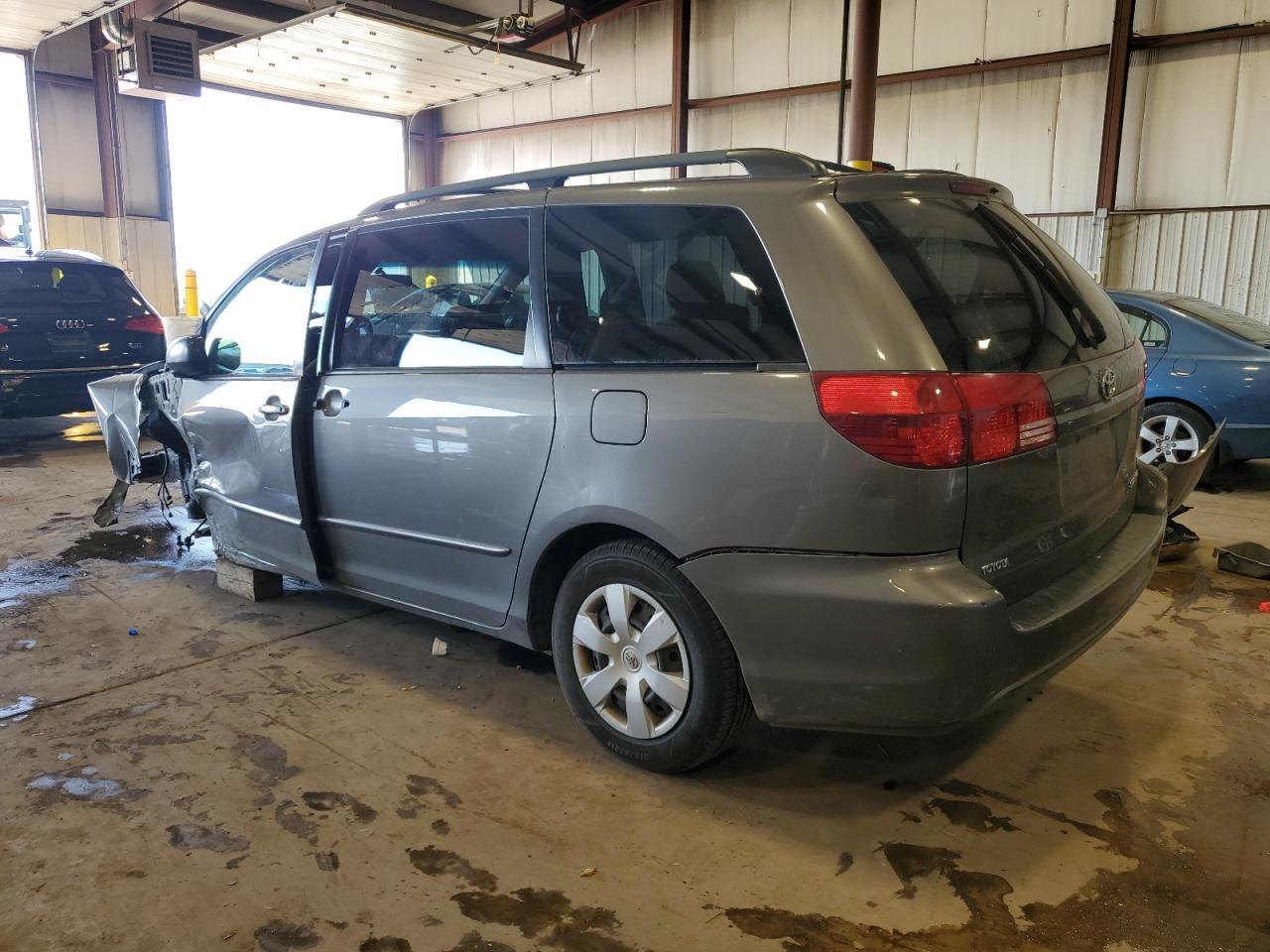 2005 TOYOTA SIENNA