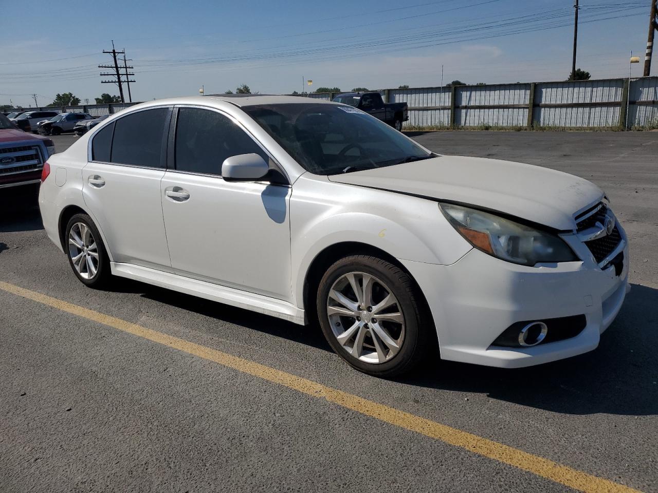 2013 SUBARU Legacy
