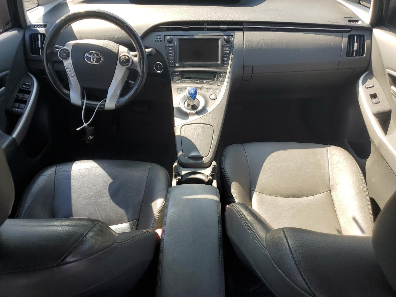2011 TOYOTA PRIUS