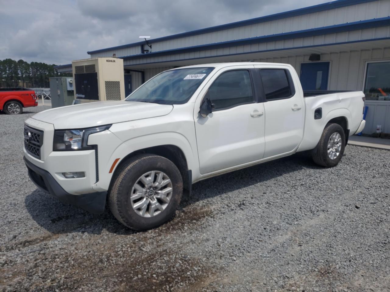 2022 NISSAN Frontier